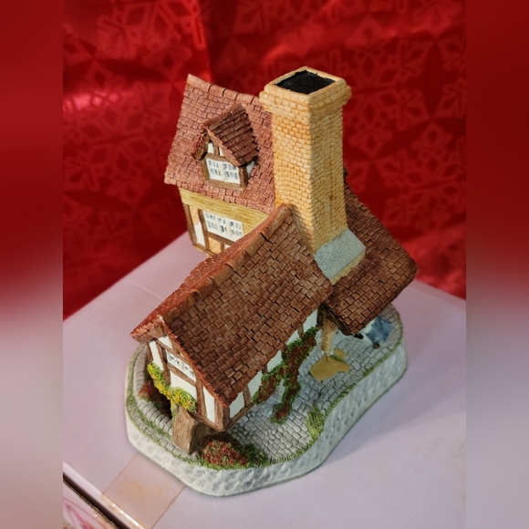 Tom Fools Cottage David Winter Cottages TOM FOOL'S COTTAGE #9 ISSUED 1991 - Picture 5 of 10